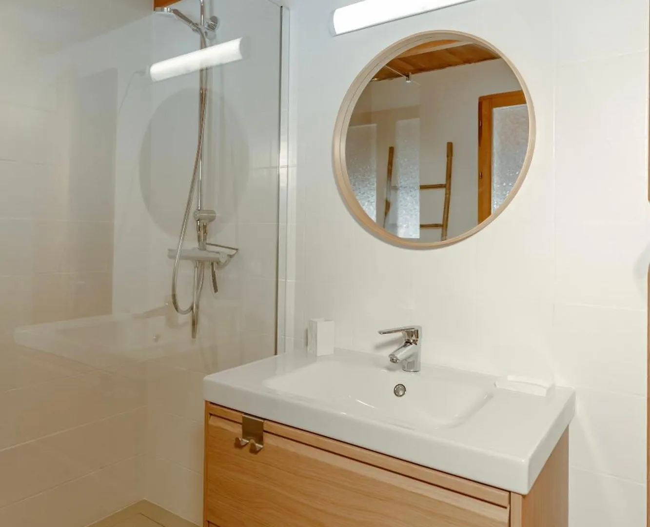 Hebergement 4 Etoiles Acces Pied Des Pistes En Navette Gratuite Saint-Chaffrey